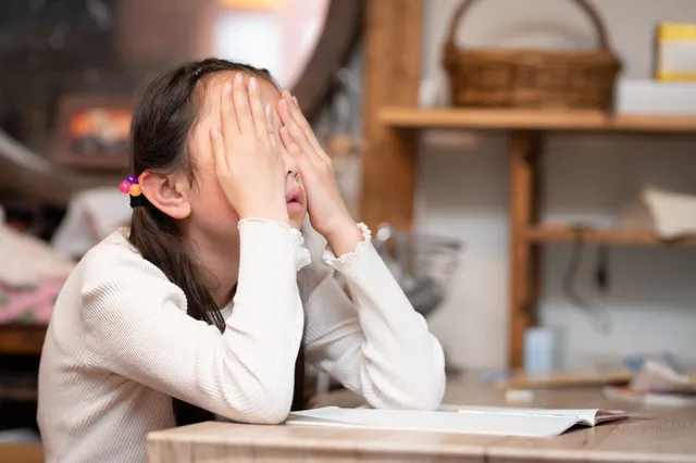 子どもが学校で「辛い」のはどんなとき？保護者が知っておくべきこと